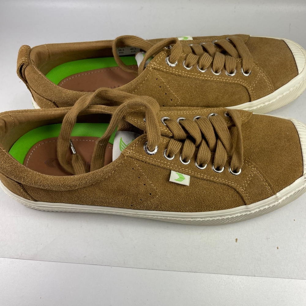 Cariuma Carmel Suede OCA Low Lace Up Sneaker Shoes Women's Size 9.5.